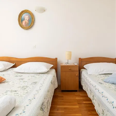 Blue Horizon Apartment *