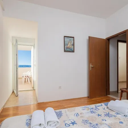 Blue Horizon Apartment