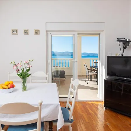 Blue Horizon Apartment Omis