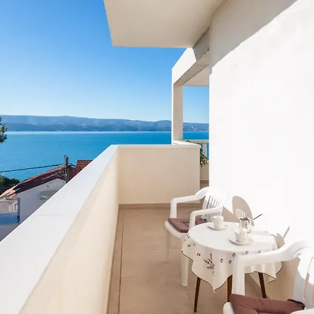 Blue Horizon Apartment