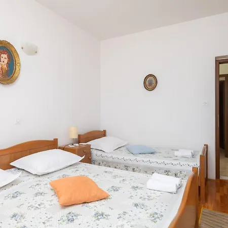 Blue Horizon Apartment *