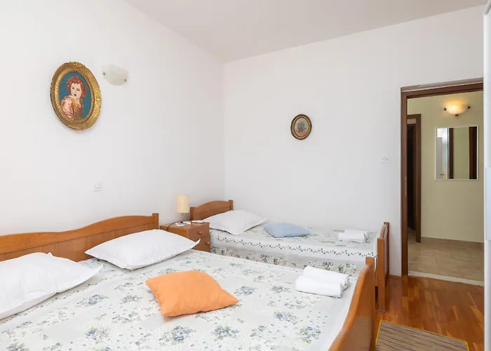 Blue Horizon Apartment *